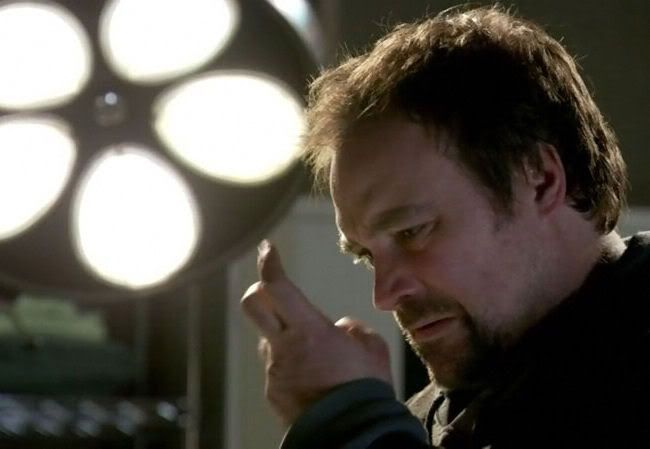 David as Larry Tolson in &quot;Sanctuary.&quot; - SanctuaryDavidHewlett43_650x450b