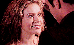 photo tumblr_nhoa9brer31u3zszdo3_r1_250.gif
