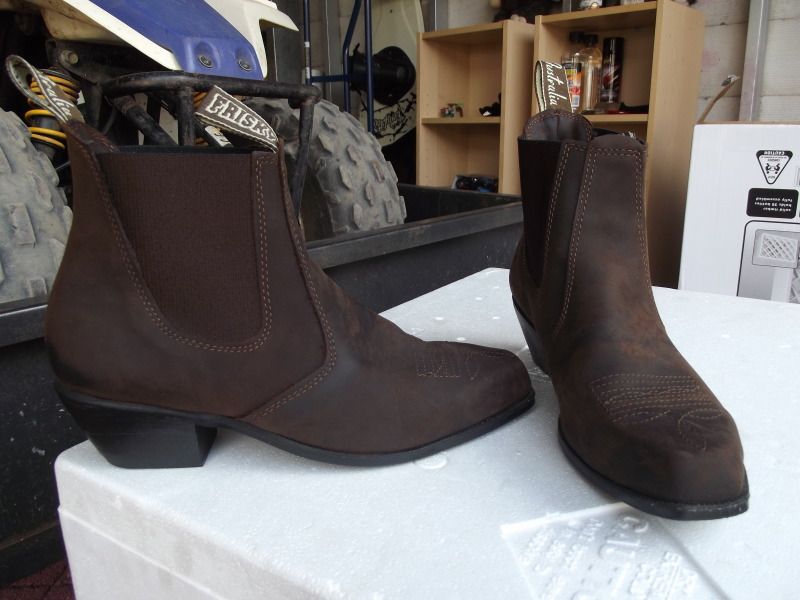 NSW - Frisky Uni-sex leather boots 