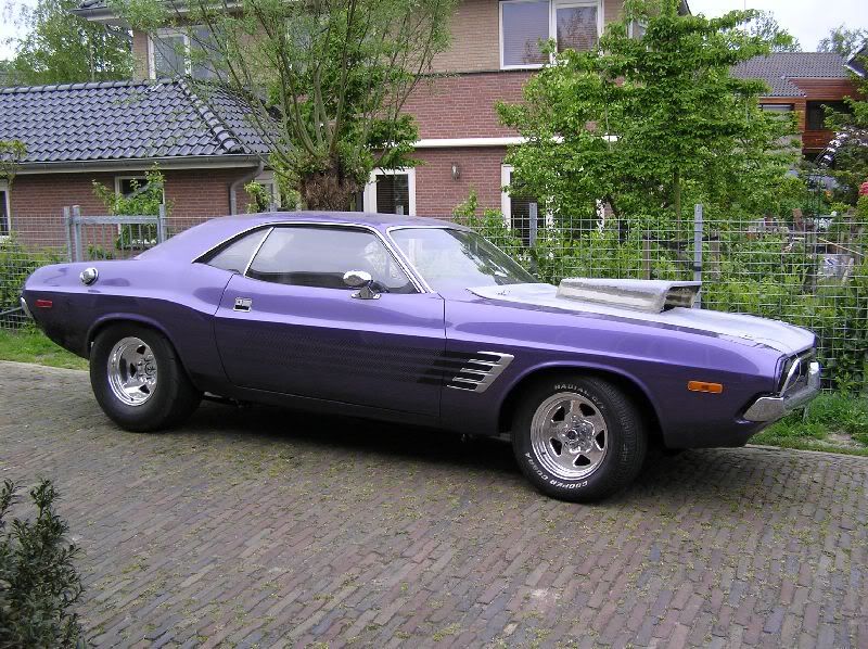 [img width=641 height=479]http://img.photobucket.com/albums/v521/72Challenger_NL/Challenger%20rebuilt/1strun006.jpg[/img]