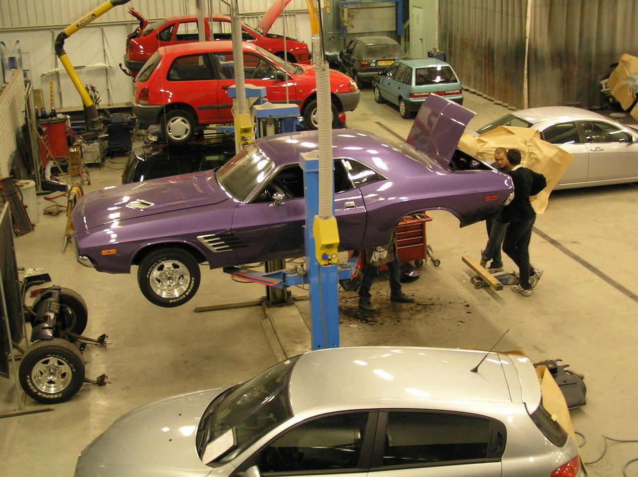 [img width=641 height=479]http://img.photobucket.com/albums/v521/72Challenger_NL/Challenger%20rebuilt/Minitub022.jpg[/img]