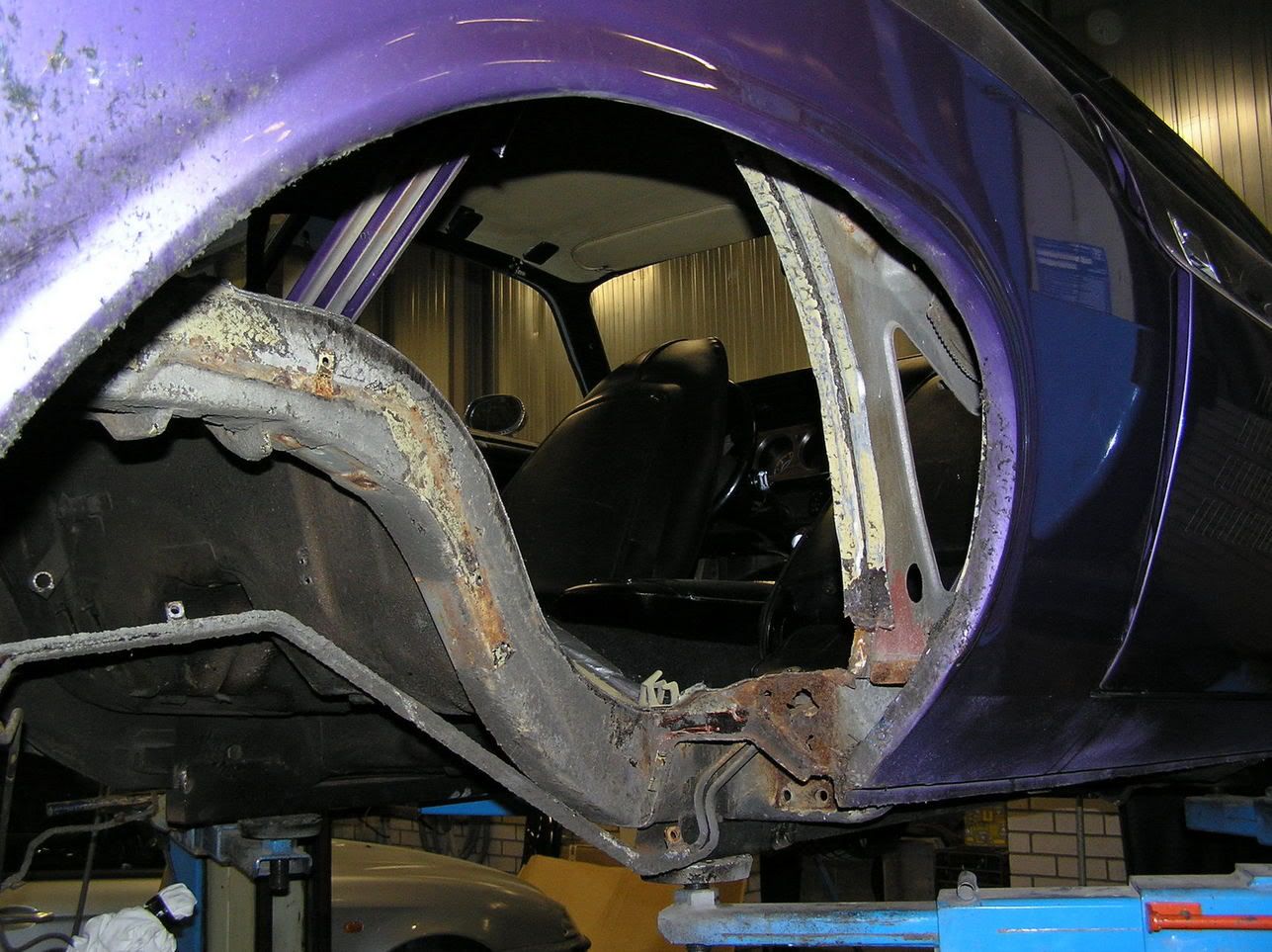 [img width=641 height=479]http://img.photobucket.com/albums/v521/72Challenger_NL/Challenger%20rebuilt/Minitub033.jpg[/img]