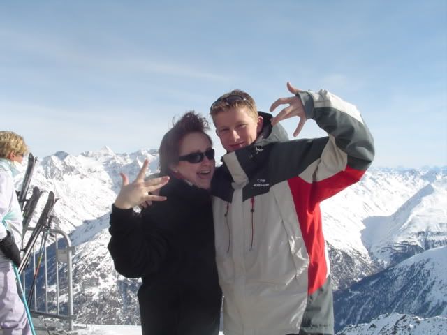 [img width=300]http://img.photobucket.com/albums/v521/lauriesaudie/DSC02099.jpg[/img]