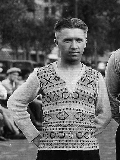 1926_sweater_zps356c1fd1.png