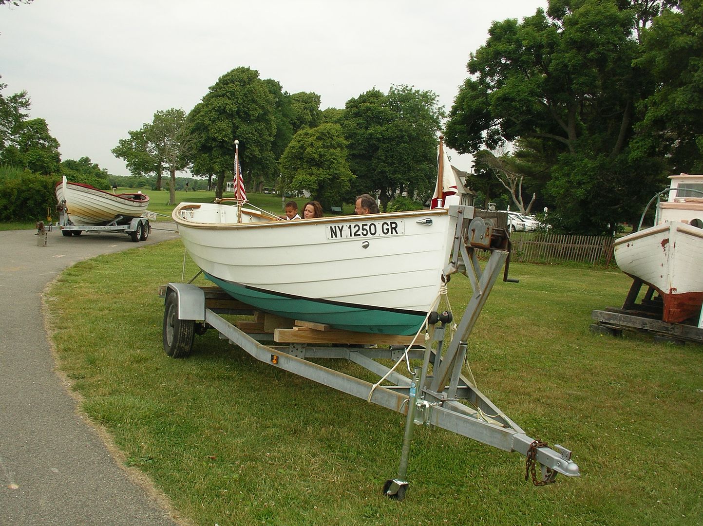 Thread: Sea bright lapstrake skiff 19 "what type boat trailer"?