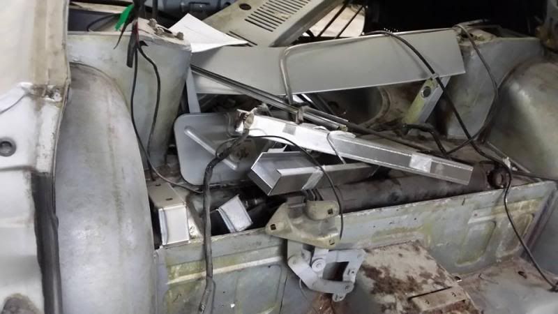 1477412_10151873672822879_1070631899_n_z