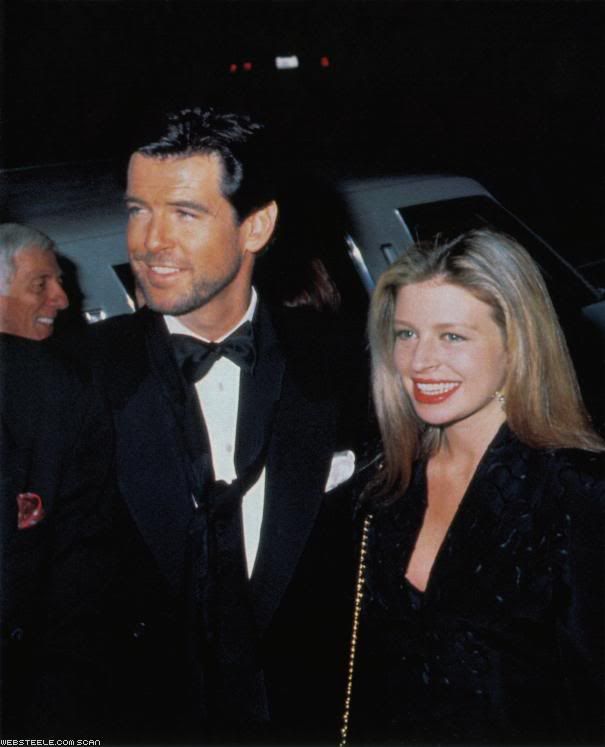 http://img.photobucket.com/albums/v56/mbe25/family/ZUnknown_Golden_Globes_1992_zpsed4e2c5e.jpg