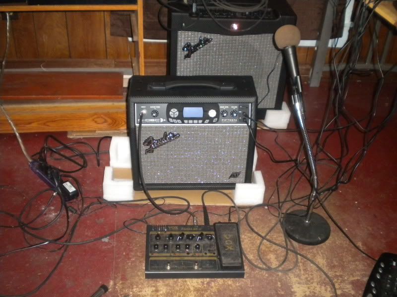 2fenderamps.jpg