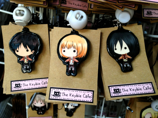 Shingeki no Kyojin keybie accessories!