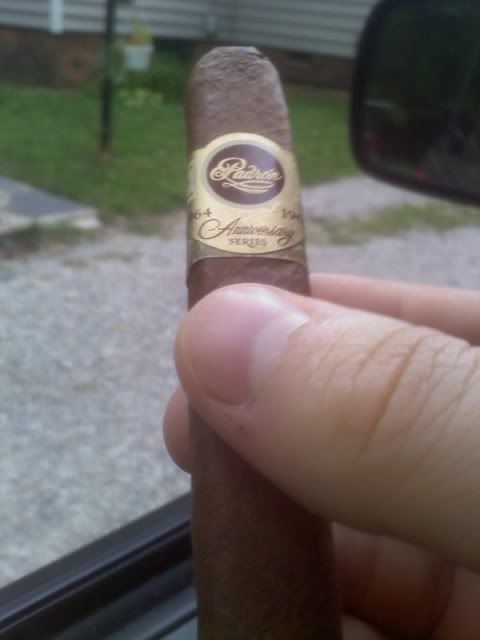 http://img.photobucket.com/albums/v60/docbp87/padron64nat1.jpg?t=1282601968