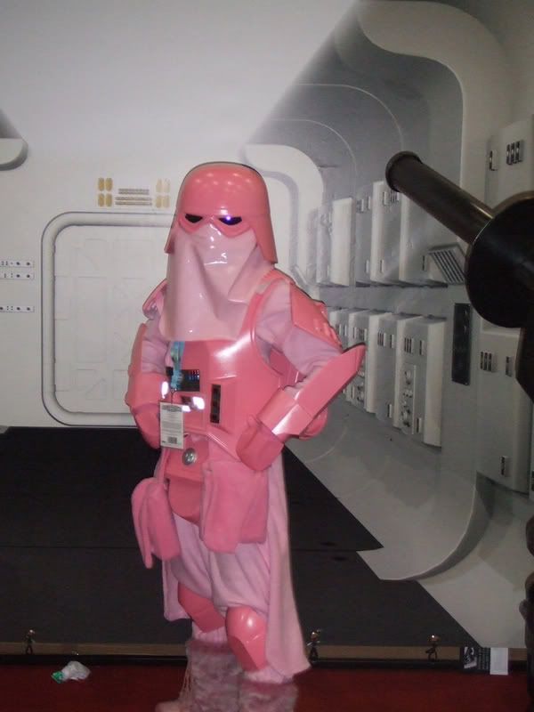 http://img.photobucket.com/albums/v600/TALON_TAW/PinkSnowtrooper.jpg