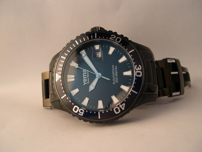 http://img.photobucket.com/albums/v602/charlie48horlogerie/Dscn4688.jpg