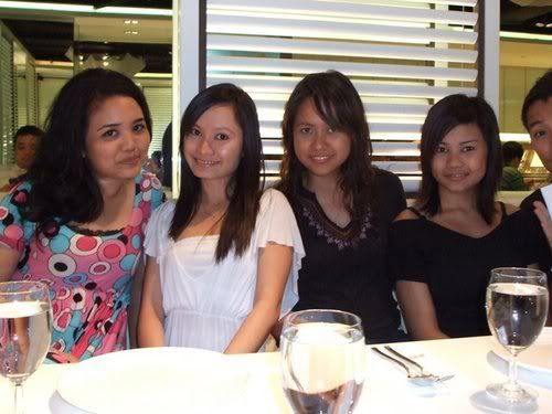 in e restaurant