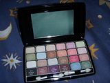 Ever Bilena Eyeshadow 24 Shades