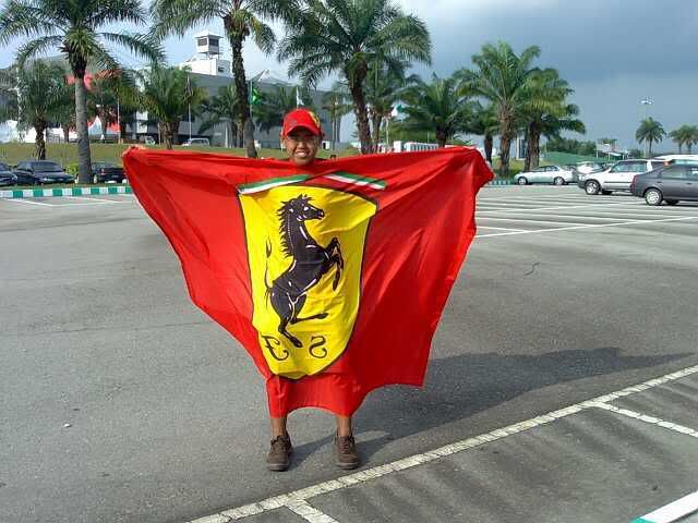 bendera terbalik