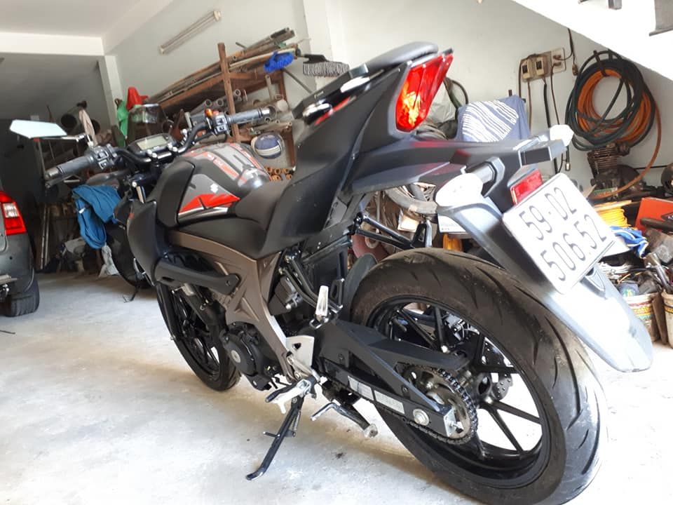 Suzuki GSXS 150 - 4