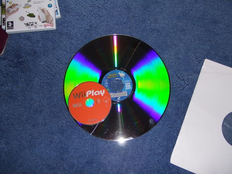 Laser Disc DVD comparison Pictures, Images and Photos