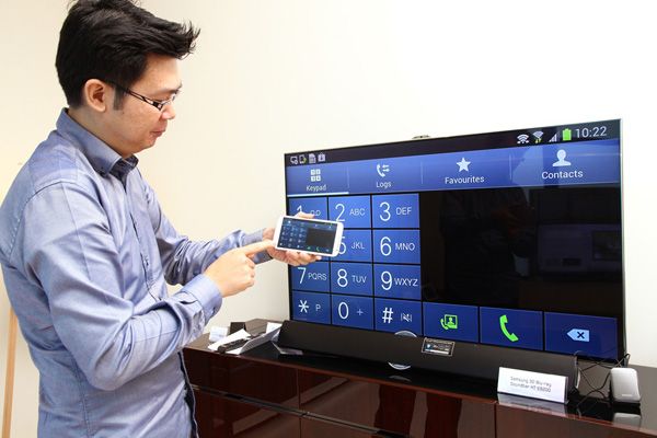 Using-AllShare-Cast-to-mirror-the-Samsung-GALAXY-Note-IIs-screen-onto ...