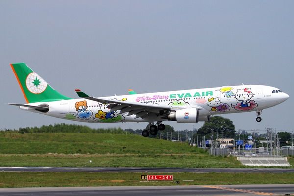 A330-200EvaAir-1.jpg