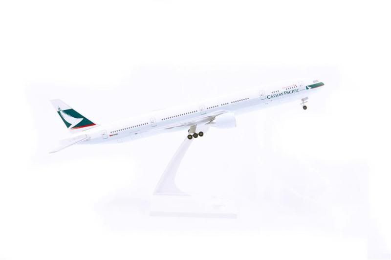 LS14_Boeing_777-300ER_Cathay_Pacific_1_200_Large.jpg