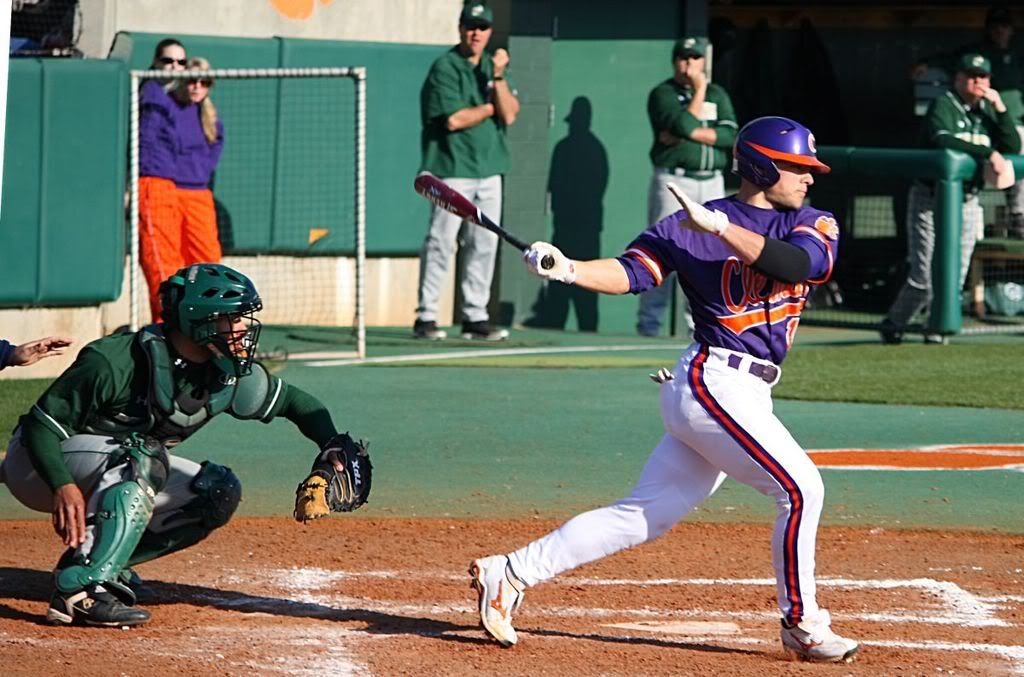 IMAGE: http://img.photobucket.com/albums/v607/badd666/vsCharlotteBase/IMG_0802_resized.jpg