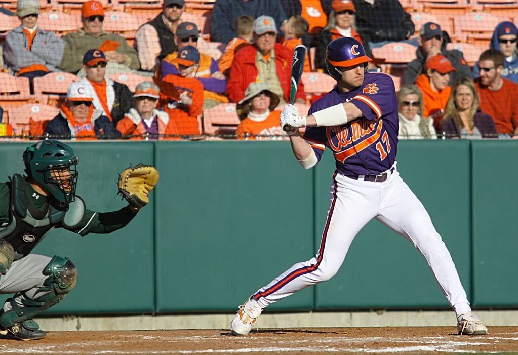 IMAGE: http://img.photobucket.com/albums/v607/badd666/vsCharlotteBase/IMG_3583_resized.jpg