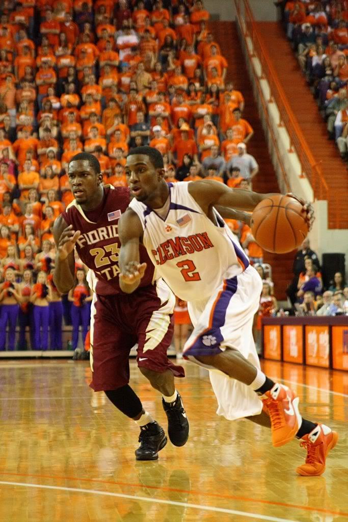 IMAGE: http://img.photobucket.com/albums/v607/badd666/vsFlaStFeb709/IMG_0036_Medium.jpg