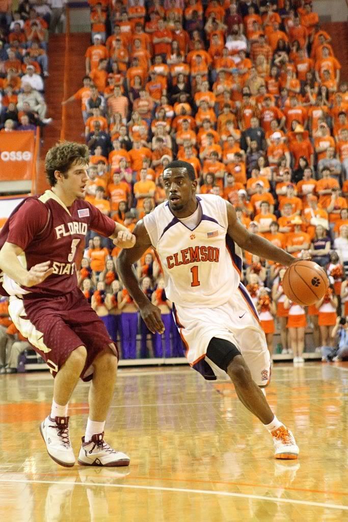 IMAGE: http://img.photobucket.com/albums/v607/badd666/vsFlaStFeb709/IMG_0058_Medium.jpg