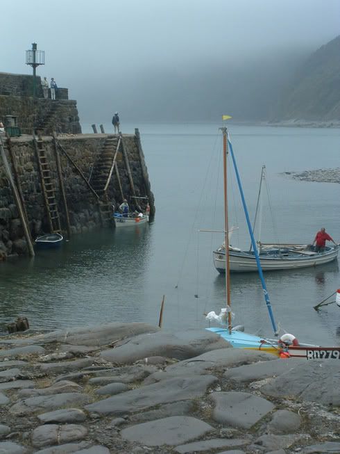 http://img.photobucket.com/albums/v607/vivien/clovelly43.jpg