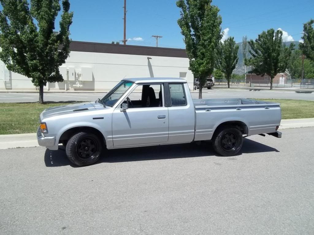 Nissan 720 diesel pickup #8