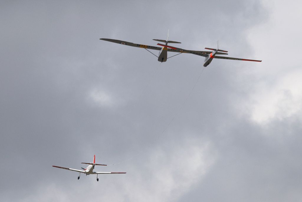 http://img.photobucket.com/albums/v609/CMVH/RIAT%20Gliders/ATC_DSC_7690D.jpg