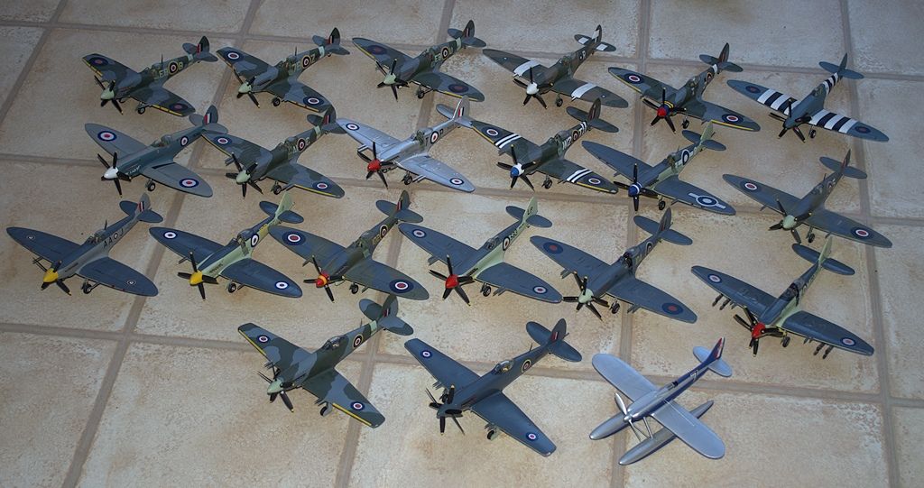 http://img.photobucket.com/albums/v609/CMVH/Spitfire%20models/DSC_6301-1_zps716a9cf5.jpg