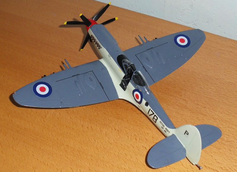 http://img.photobucket.com/albums/v609/CMVH/Spitfire%20models/SeafireFR47_3.jpg