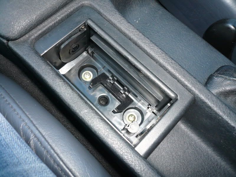 Bmw 325i key stuck in ignition