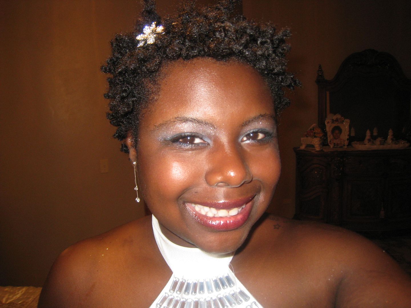 Nadia I attached two pics of the same twistout. Just different angles! Thanks for your great contests!"-Nadia
