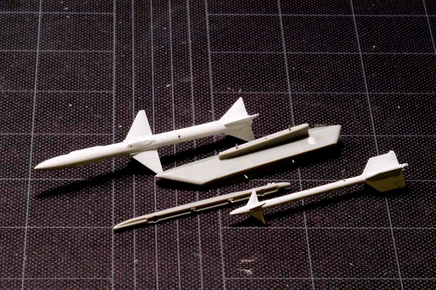 F14wheels_pinning_weapons01.jpg