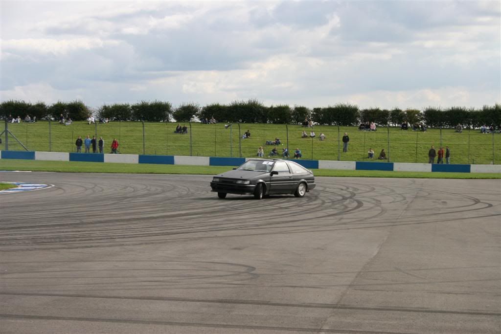 [Image: AEU86 AE86 - Tuner GP - Donington Park 17/09/2005]