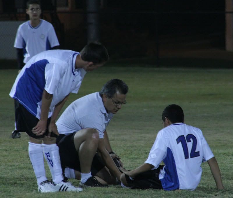 IMAGE: http://img.photobucket.com/albums/v614/RHS/soccer.jpg