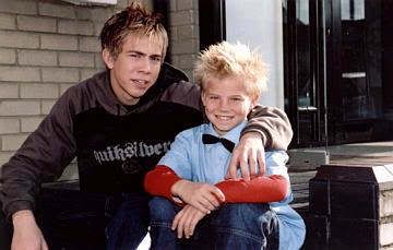 brotherly20love20awww.jpg