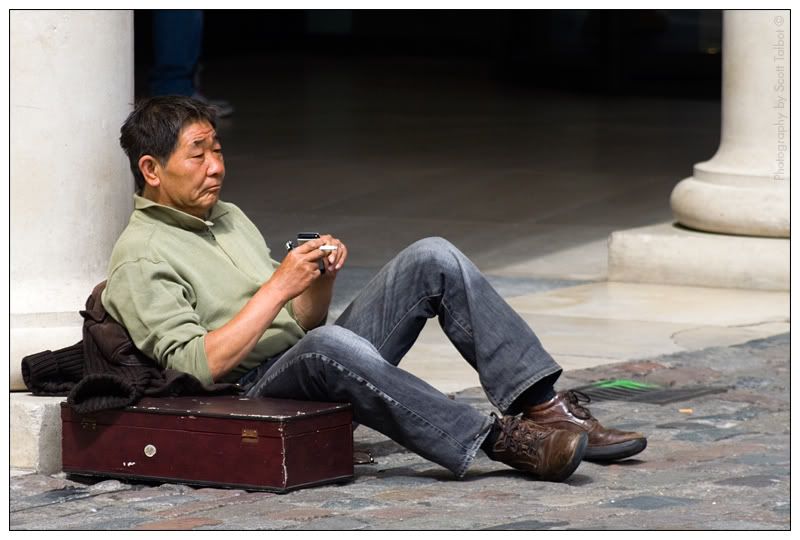 IMAGE: http://img.photobucket.com/albums/v615/beanzzzz/Chinaman_webcopy.jpg