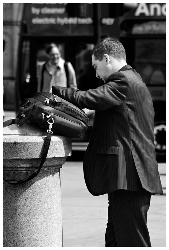 IMAGE: http://img.photobucket.com/albums/v615/beanzzzz/CityReader_web2copy-1.jpg