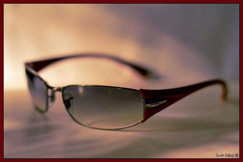 IMAGE: http://img.photobucket.com/albums/v615/beanzzzz/shades2copy.jpg