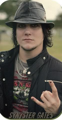 http://img.photobucket.com/albums/v618/ChickV/misc/A7X%20Related/Syn/synny6.jpg