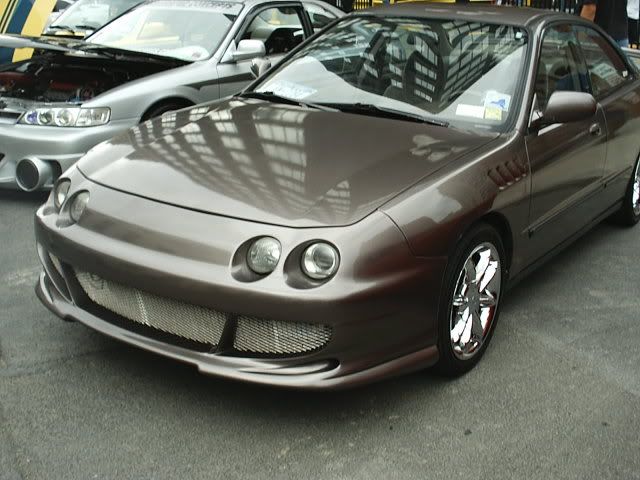http://img.photobucket.com/albums/v618/customlowz/Judgement%20Day%202003/Album2/S2010033.jpg
