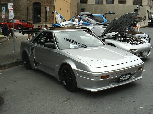 http://img.photobucket.com/albums/v618/customlowz/Judgement%20Day%202003/Album2/S2010076.jpg