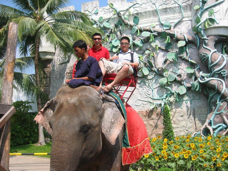 Hosted by Photobucket.com