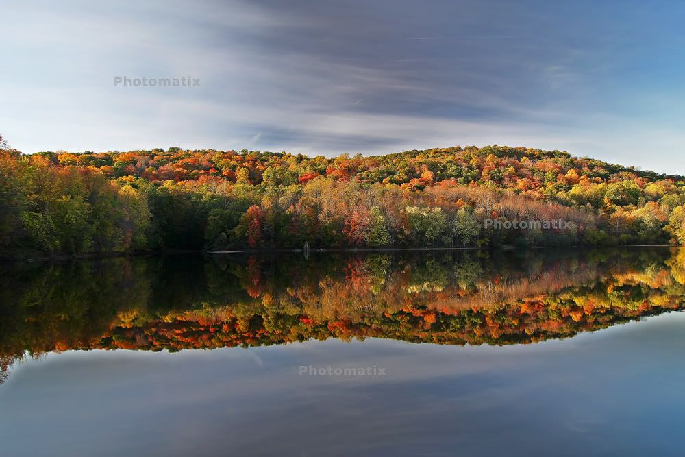 IMAGE: http://img.photobucket.com/albums/v621/2005GLI/Canon%20pics/RamapoHDR.jpg