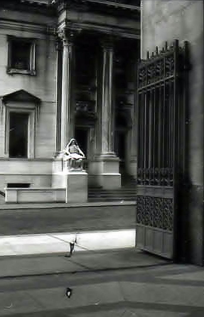 IMAGE: http://img.photobucket.com/albums/v621/2005GLI/Dads%20pics/Marblestatue.jpg