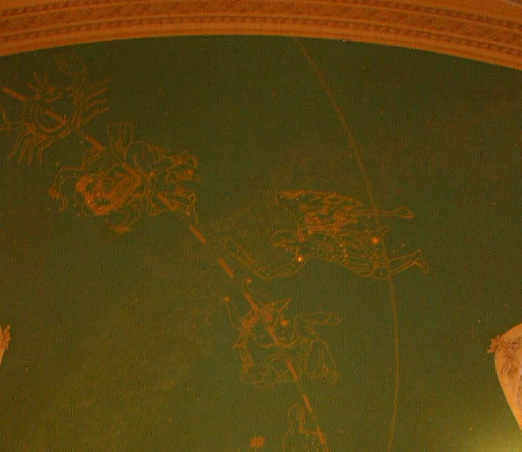 IMAGE: http://img.photobucket.com/albums/v621/2005GLI/Lens%20tests/noisy2100percentcrop.jpg