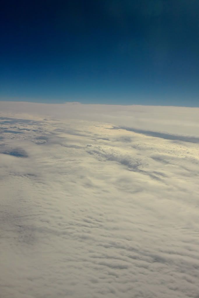 IMAGE: http://img.photobucket.com/albums/v621/2005GLI/Sumer%20and%20shore%20pics/snoworclouds3.jpg